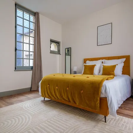 La Plume De Colbert - By Prestiplace