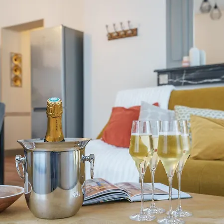 La Plume De Colbert - By Prestiplace * Tours