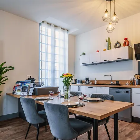 La Plume De Colbert - By Prestiplace *