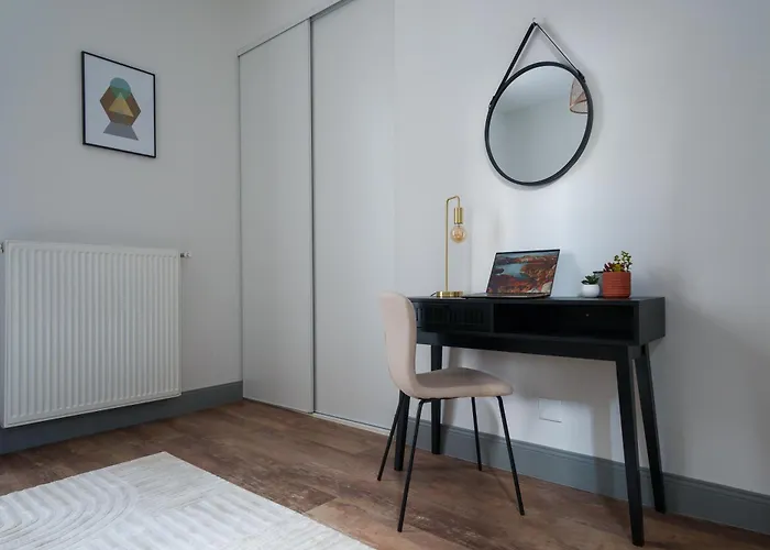 La Plume De Colbert - By Prestiplace تور