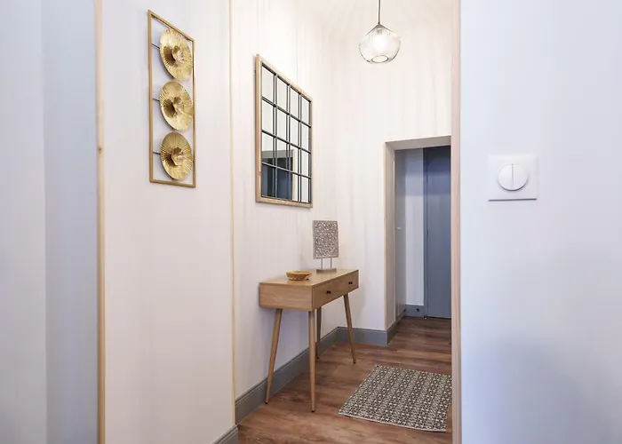 La Plume De Colbert - By Prestiplace * تور